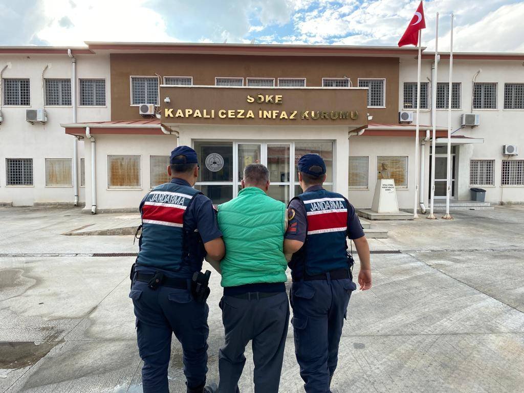 Hükümlü Şahıs Kuşadası’nda Yakayı Ele Verdi