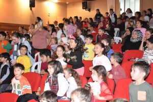 Başkan Öndeş’ten Çocuklara Ara Tatil Hediyesi