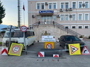 Nazilli’de Hırsızlar Gözünü Trafik Levhasına Dikti
