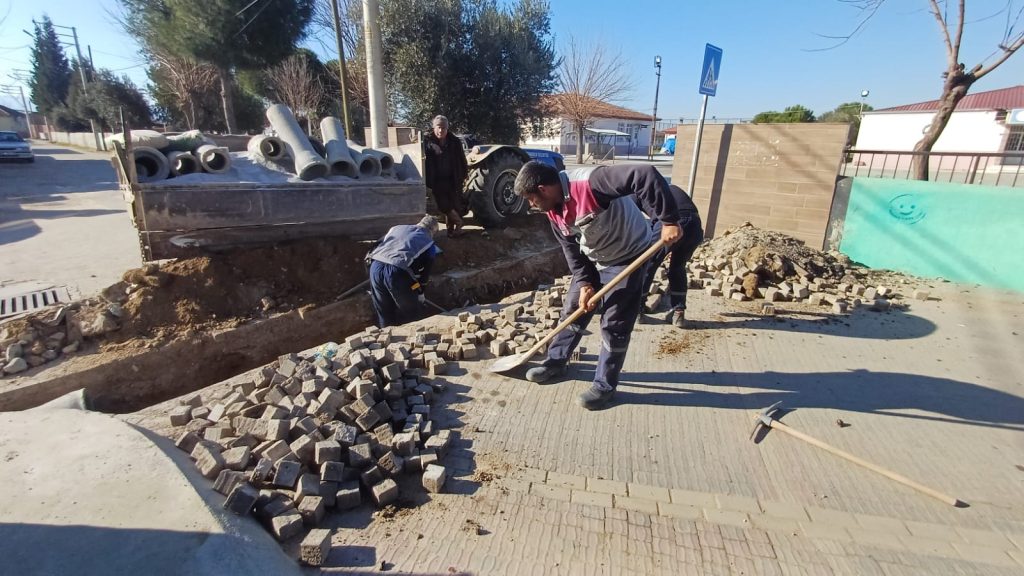 Germencik Belediyesi’nden Yol Hamlesi