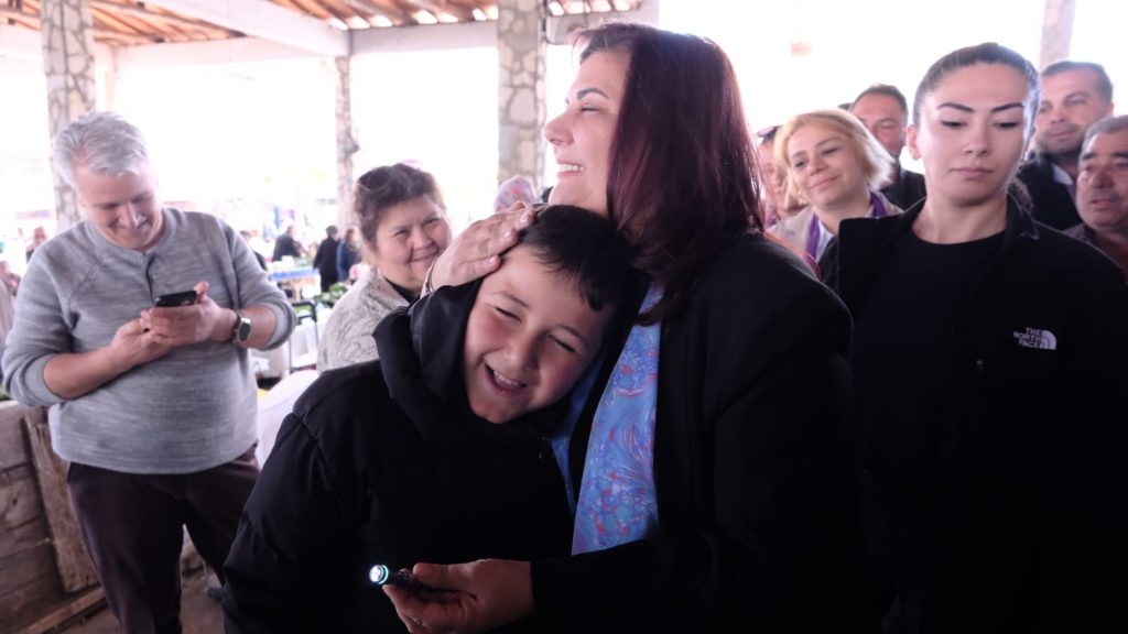 Karacasu Başkan Çerçioğlu’nu Coşkuyla Karşıladı