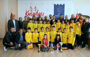 Başarılı Sporculardan Başkan Ömer Günel’e Ziyaret
