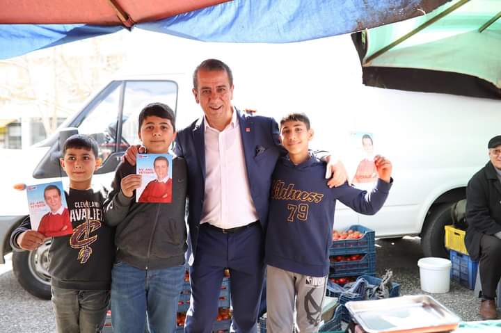Efeler’de Anıl Yetişkin Rüzgârı Dinmiyor