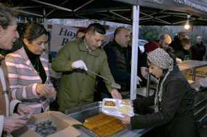 Başkan Günel Vatandaşlarla İftar Sofralarında Buluşmaya Devam Ediyor