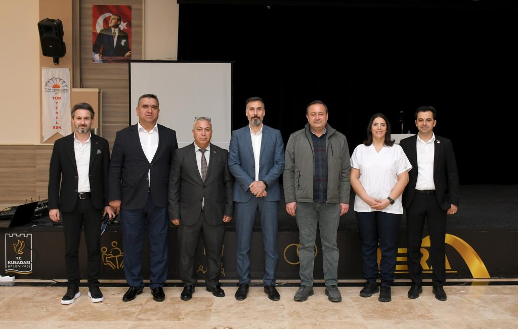 Kuşadası Belediyesi’nde Çalışan Memurlar Bir Araya Geldi