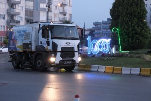 Aydın Büyükşehir Belediyesi Pırıl Pırıl Bir Aydın için Çalışmalarını 24 Saat Sürdürüyor