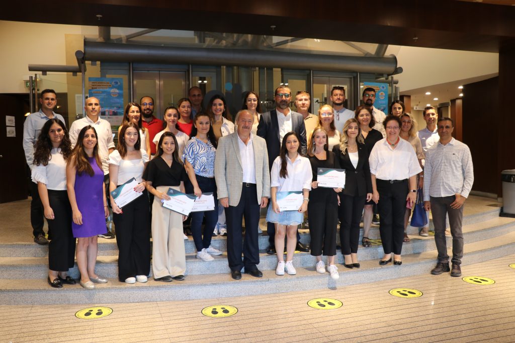 Türkiye, 15-18 Yaş Aralığındaki Gençlere Mesleki Eğitim Vermeye Odaklanmalı