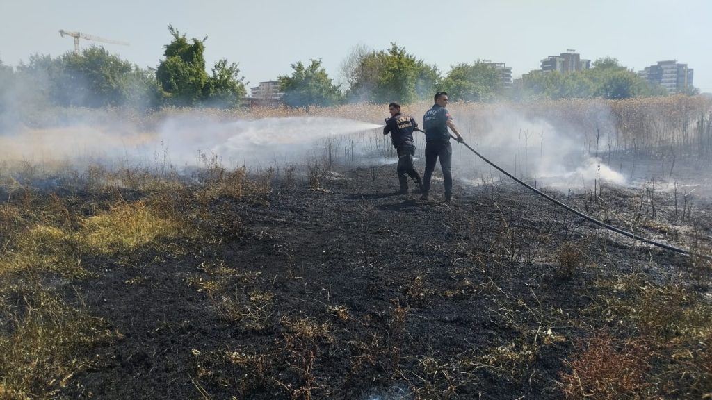 Efeler Belediyesi’nden Yangına Hızlı Müdahale
