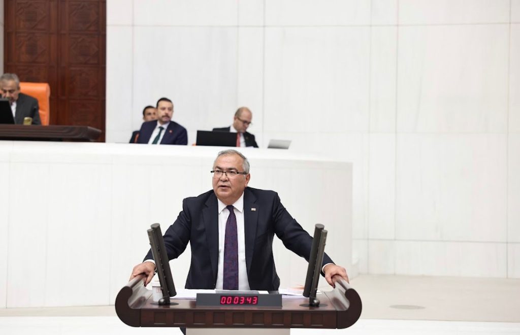 CHP’li Bülbül PTT Arazisinin Ucuza Satıldığı İddialarını Bakan Uraloğlu’na Sordu