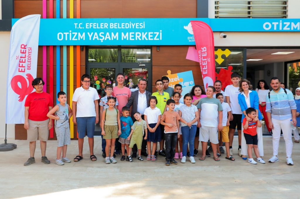 BAŞKAN YETİŞKİN’DEN OTİZM FARKINDALIĞI İÇİN ANLAMLI YARIŞMA