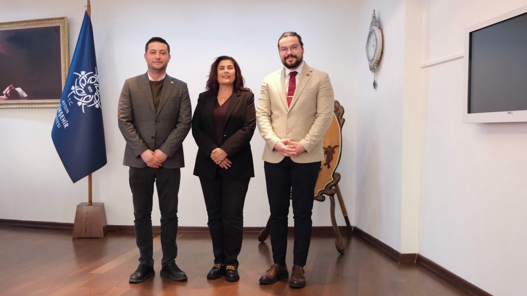 BAŞKAN ÇERÇİOĞLU’NA CHP GENÇLİK KOLLARI’NDAN ZİYARET
