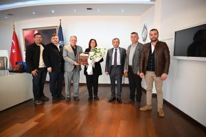 BAŞKAN ÇERÇİOĞLU’NA KARACASU BELEDİYE BAŞKANI MUSTAFA BÜYÜKYAPICI VE MECLİS ÜYELERİNDEN ZİYARET