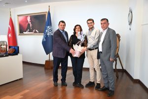 BAŞKAN ÇERÇİOĞLU’NA KÖŞK TARİŞ ZEYTİNYAĞI KOOPERATİFİ VE GÖKKİRİŞ MAHALLE MUHTARI’NDAN ZİYARET