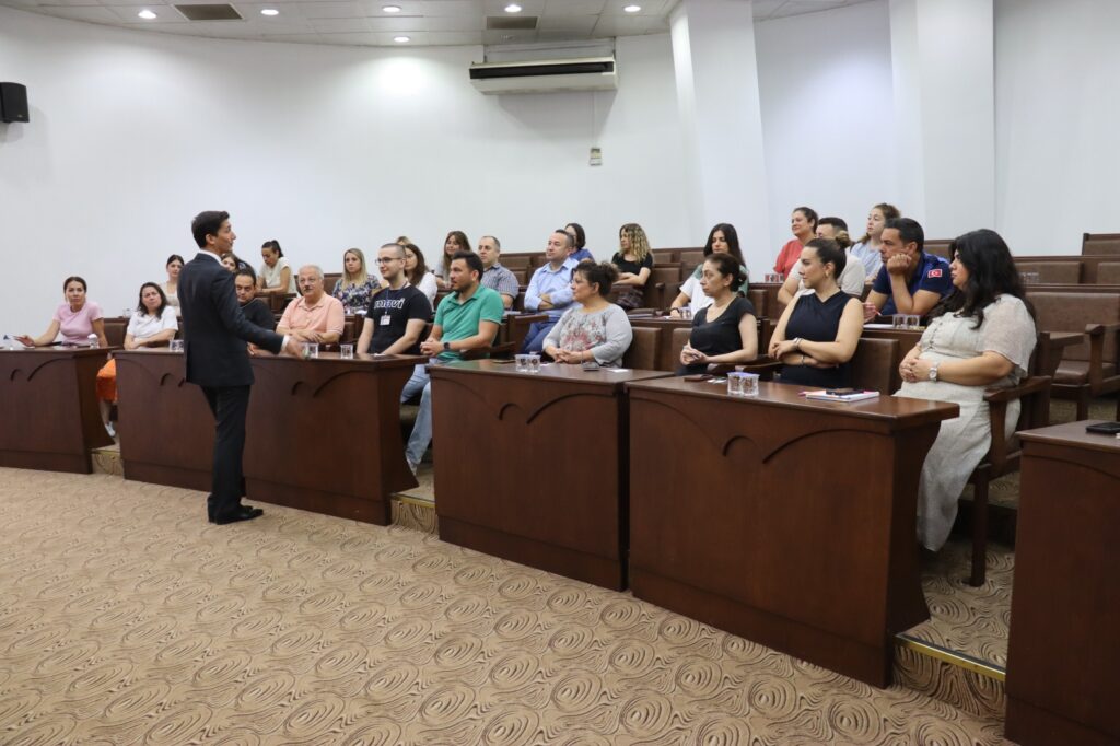 Nazilli Belediyesi personeline kişisel gelişim ve kurum içi iletişim eğitimi