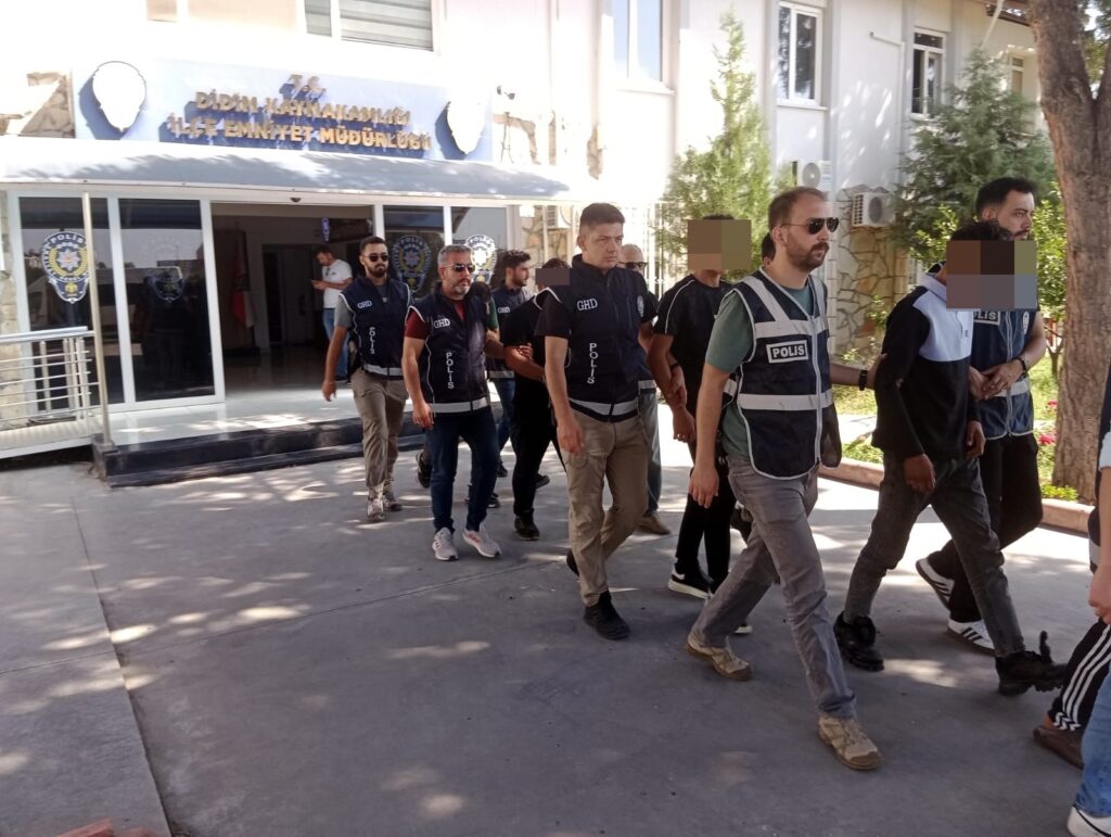 Didim’de göçmen kaçaklığı operasyonu: “5 organizatör yakalandı”