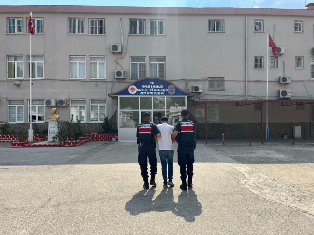 Uyuşturucudan 17 yıl 10 ay hapis cezası bulunan şahıs yakalandı