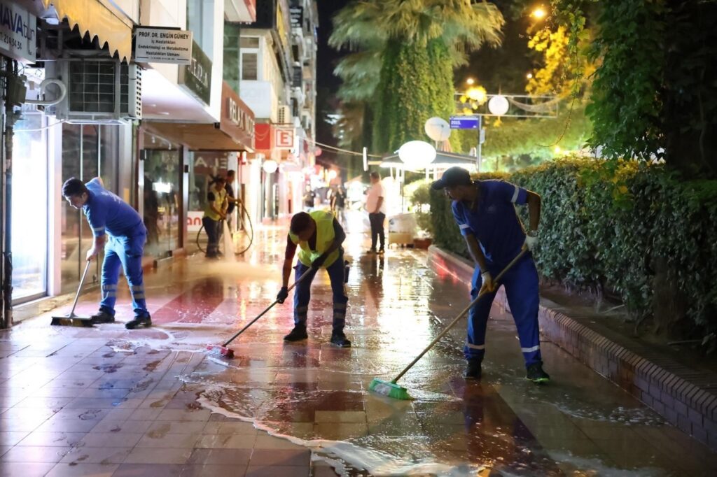 Başkan Çerçioğlu: “24 saat çalışıyoruz”