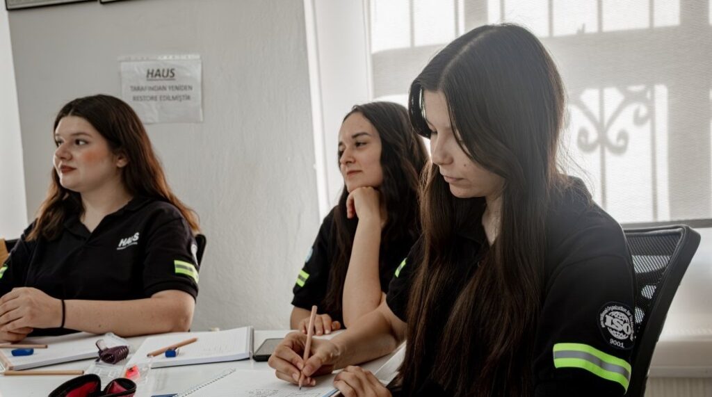 Sanayide kadın gücü artıyor