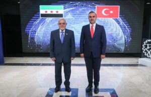 Bakan Kacır, Suriyeli mevkidaşı ile bir araya geldi