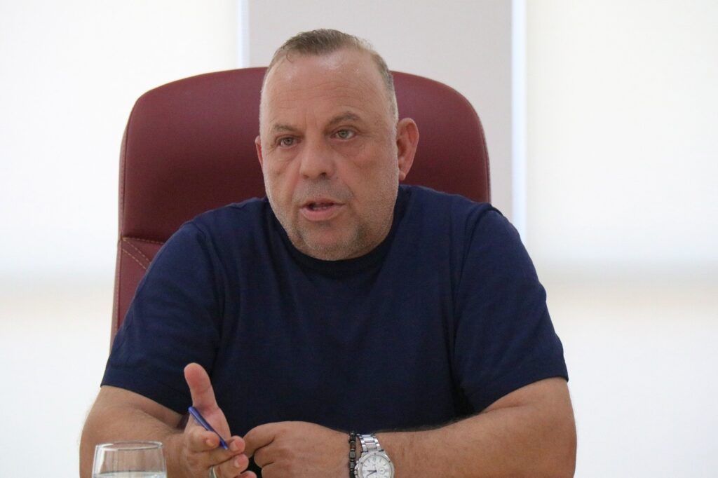 Bozdoğan Belediye Başkanı Özel: “Partimdeyim, hiçbir yere gittiğim yok”