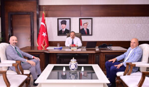 Başkan Arıkan ve AK Parti İlçe Başkanı Oğuz, Vali Canbolat’ı Ziyaret Etti