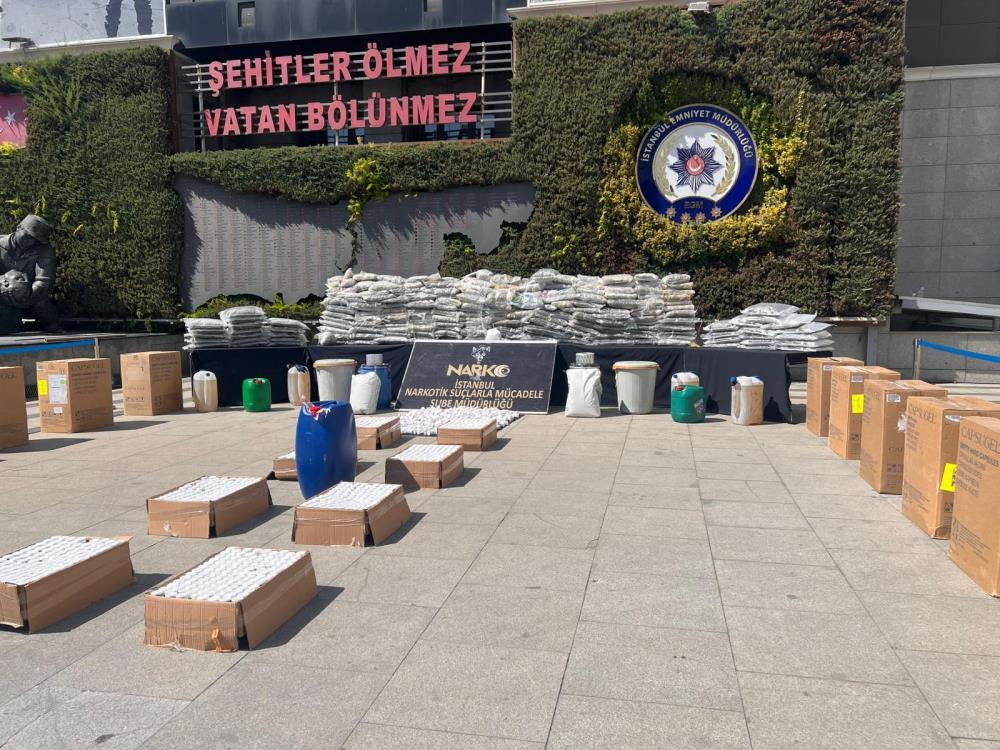 İstanbul’da uyuşturucu operasyonu: Yarım tondan fazla uyuşturucu ele geçirildi