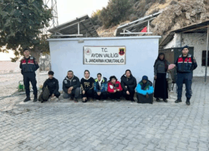 Türkiye’ye yasadışı yollarla giriş yapan 8 düzensiz göçmen yakalandı