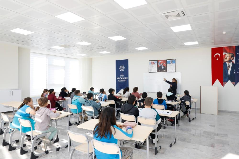 Başkan Çerçioğlu’ndan eğitime tam destek
