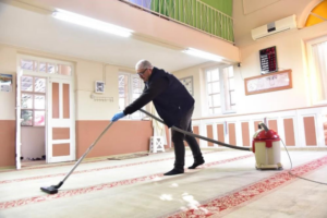 Başkan Kaya: “Camilerimizde huzurlu ibadet ortamı oluşturuyoruz”