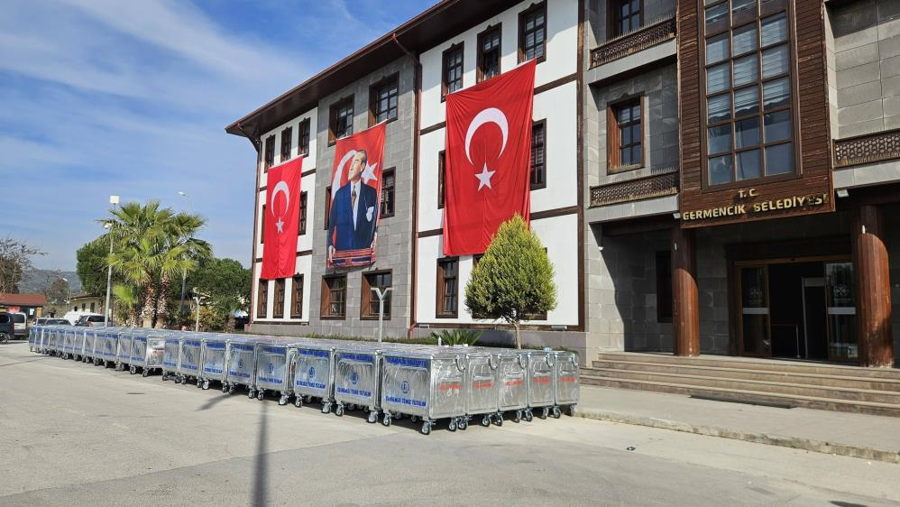 Germencik Belediyesi’nden çevre temizliğine 100 yeni çöp konteyneri