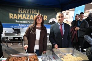 Başkan Çerçioğlu, ADÜ öğrencileri ile iftarda bir araya geldi