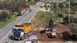 Aydın Büyükşehir, Akbük’te yol yenileme çalışmalarını sürdürüyor
