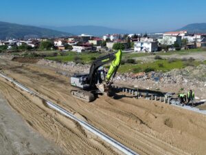 BAŞKAN ÇERÇİOĞLU TÜM İLÇELERDE YOL YAPIM VE YENİLEME ÇALIŞMALARINI SÜRDÜRÜYOR