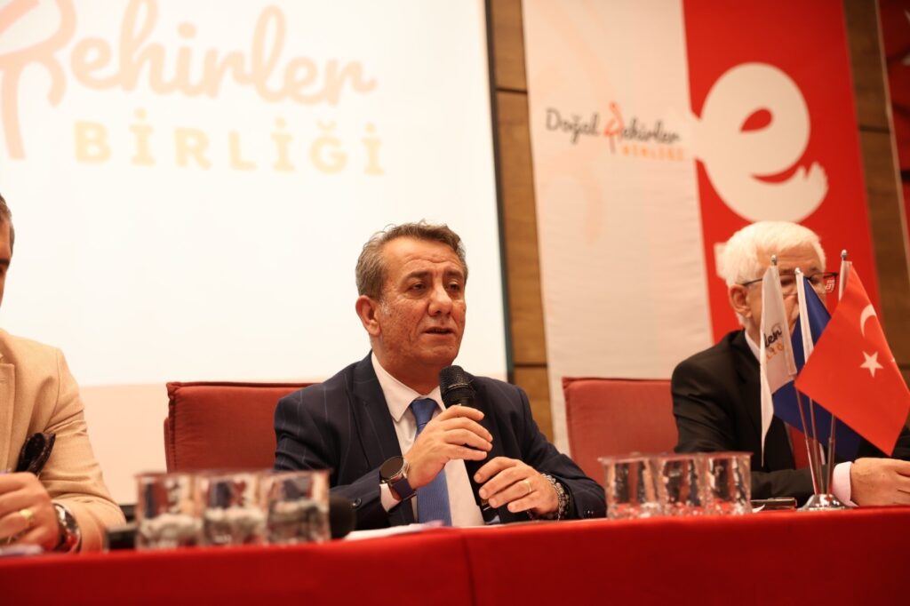 Doğal Şehirler Birliği Başkanı, Yetişkin oldu