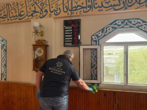 AYDIN BÜYÜKŞEHİR BELEDİYESİ’NDEN KURBAN BAYRAMI ÖNCESİ CAMİLERDE TEMİZLİK
