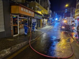 BAŞKAN ÇERÇİOĞLU’NUN ÖNCÜLÜĞÜNDE KURBAN BAYRAMI ÖNCESİNDE ÇALIŞMALAR 24 SAAT DEVAM EDİYOR