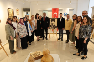 Söke’de ahşap yakma sanatının zarif örnekleri sanatseverlerle buluştu