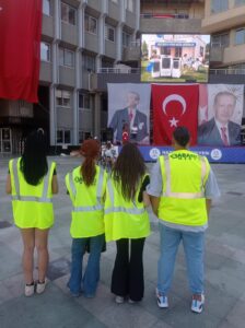 Aydın’ın Nabzı Tutuluyor: 10 Bin Kişilik Dev Kamuoyu Araştırması Sürüyor