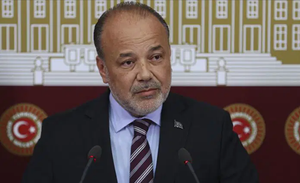 Metin Yavuz’dan Bülent Tezcan’a Kuşadası çağrısı: “Kamuoyu yanıt bekliyor”